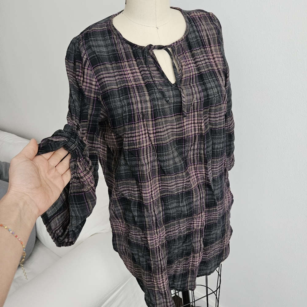 PROMOD button sleeve shirt. Dark madras pattern. Size M/L